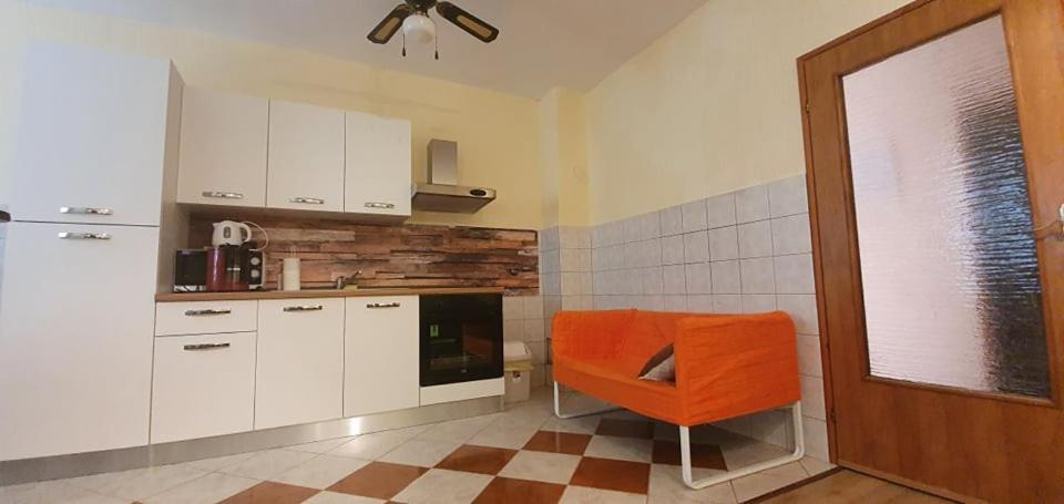 Apartments New Charming เซนญ์ ภายนอก รูปภาพ