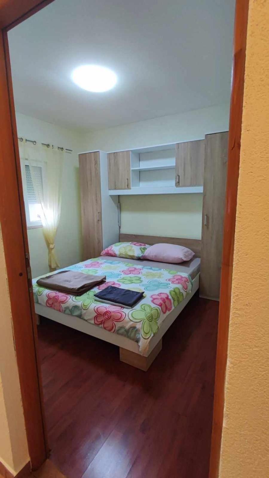 Apartments New Charming เซนญ์ ภายนอก รูปภาพ