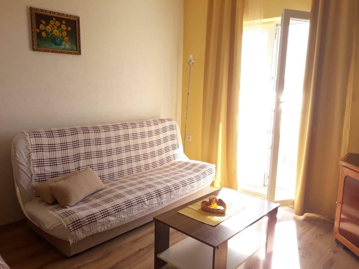 Apartments New Charming เซนญ์ ภายนอก รูปภาพ